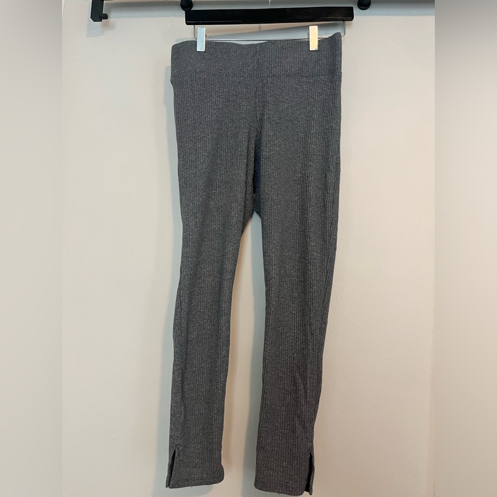 Old Navy Grey Ribbed Lounge Pants. Size Small.